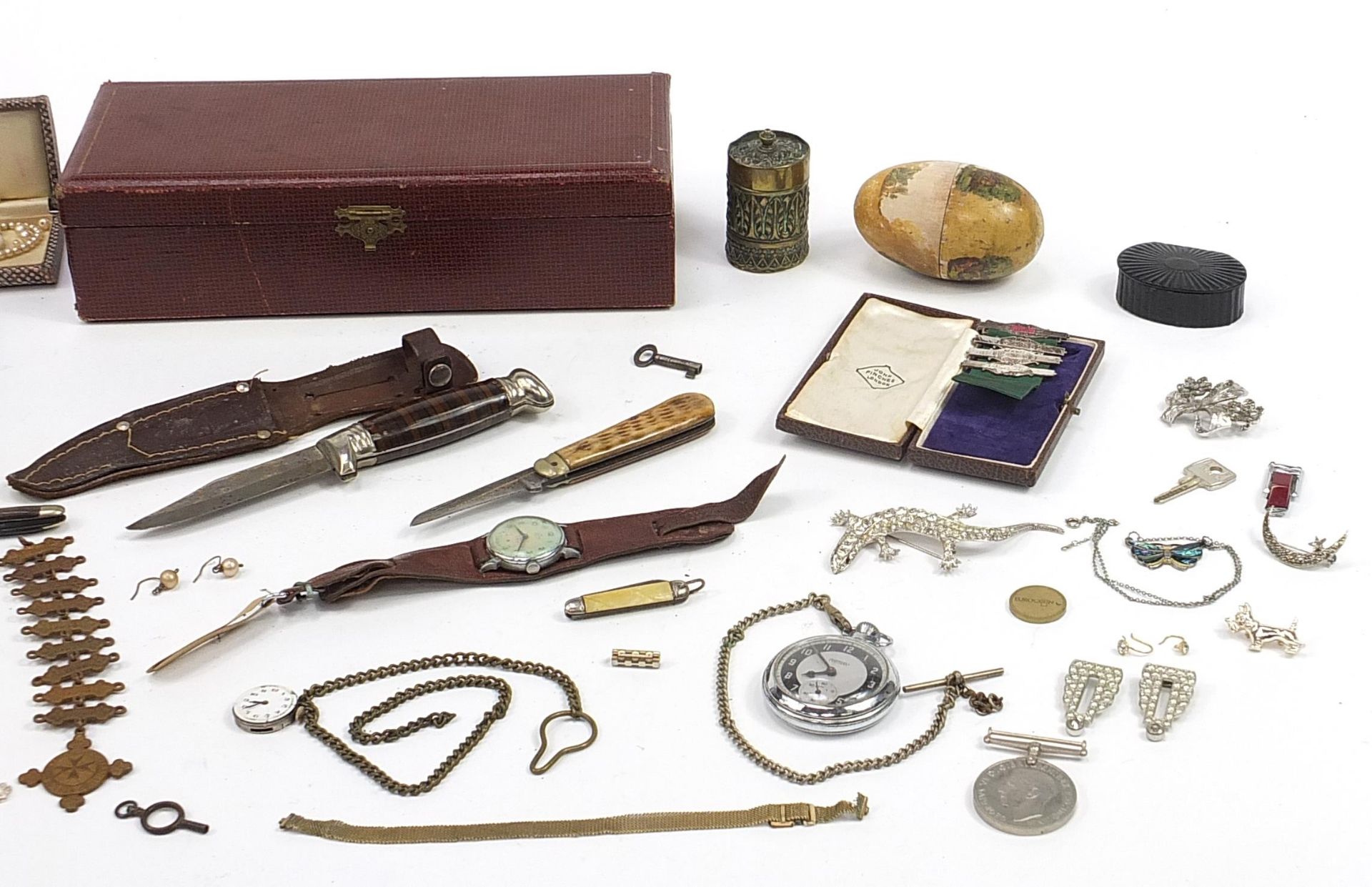 Objects including vintage costume jewellery, Ingersoll pocket watches, pocket knives and simulated - Image 3 of 3
