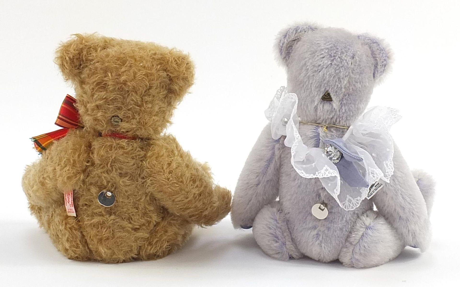 Two Hermann teddy bears with jointed limbs, one with box, the largest 36cm high - Image 3 of 4