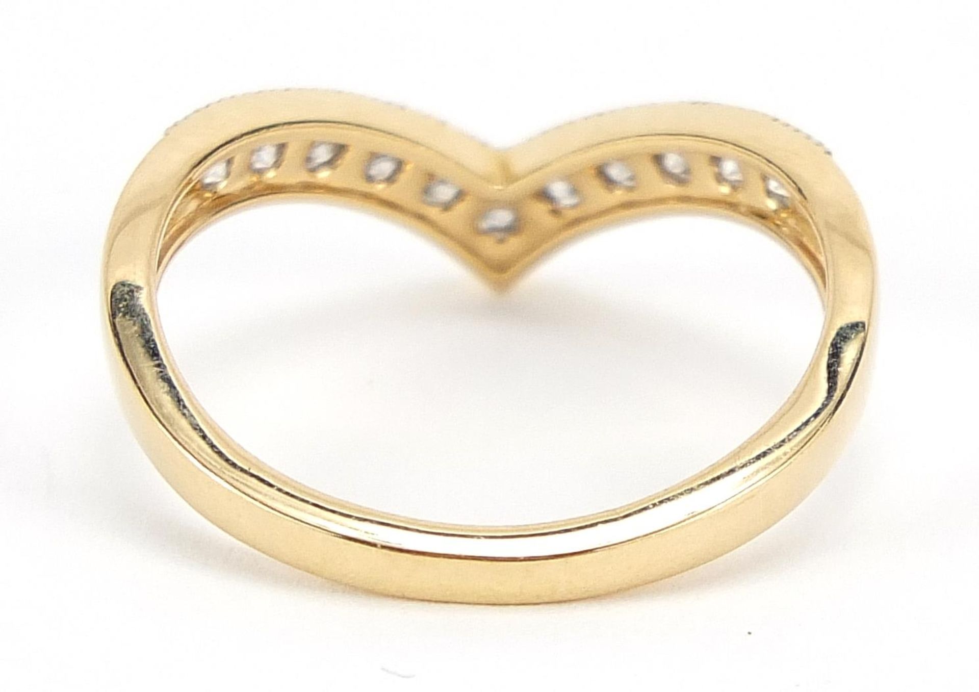 18ct gold diamond herringbone ring, size P/Q, 3.2g - Image 2 of 4