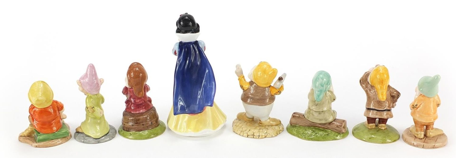 Royal Doulton Snow White & The Seven Dwarfs with boxes, the largest 15cm high - Image 5 of 7
