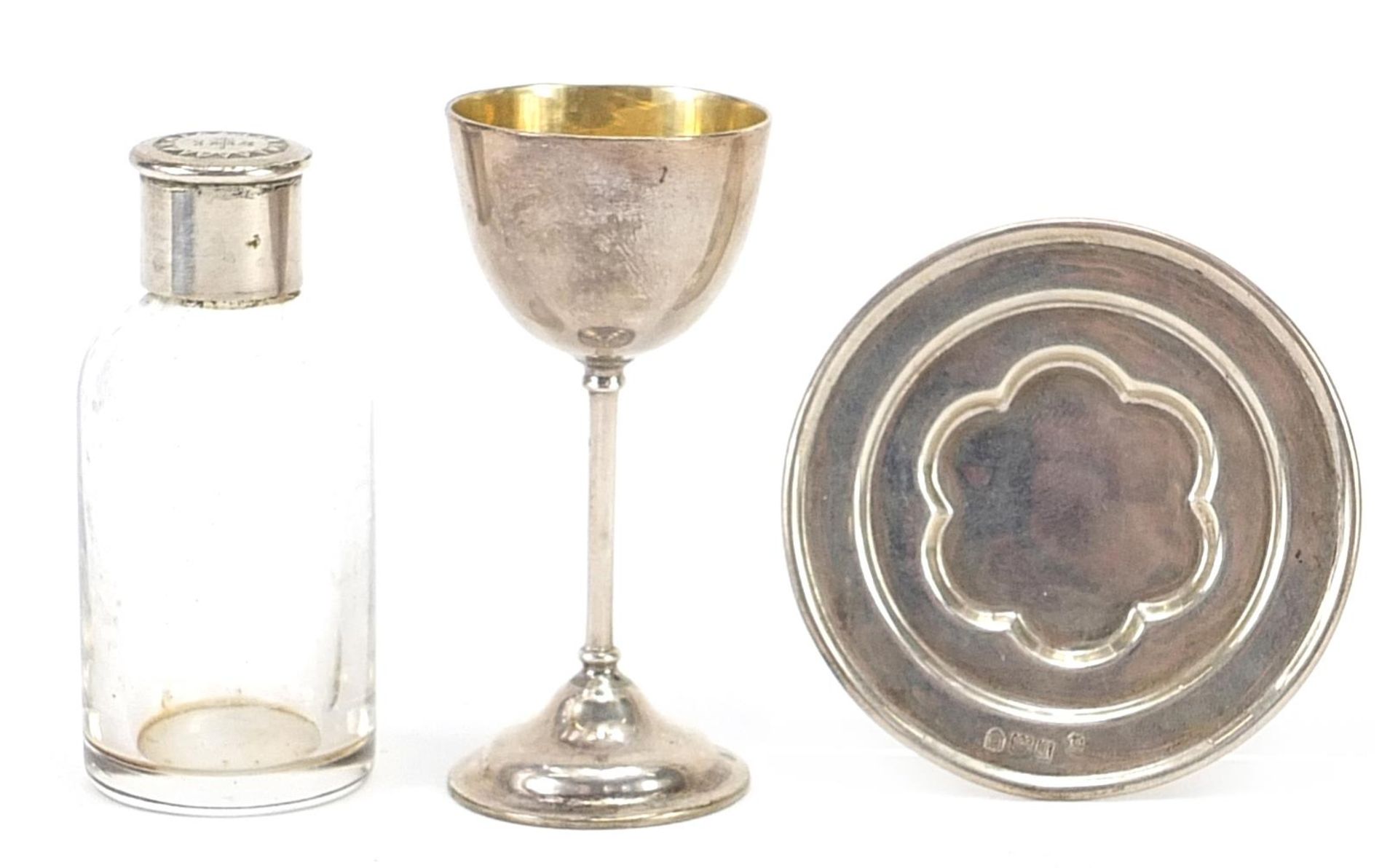Josiah Williams & Co, George V silver travelling holy communion set, London 1910, the largest 8. - Image 2 of 6