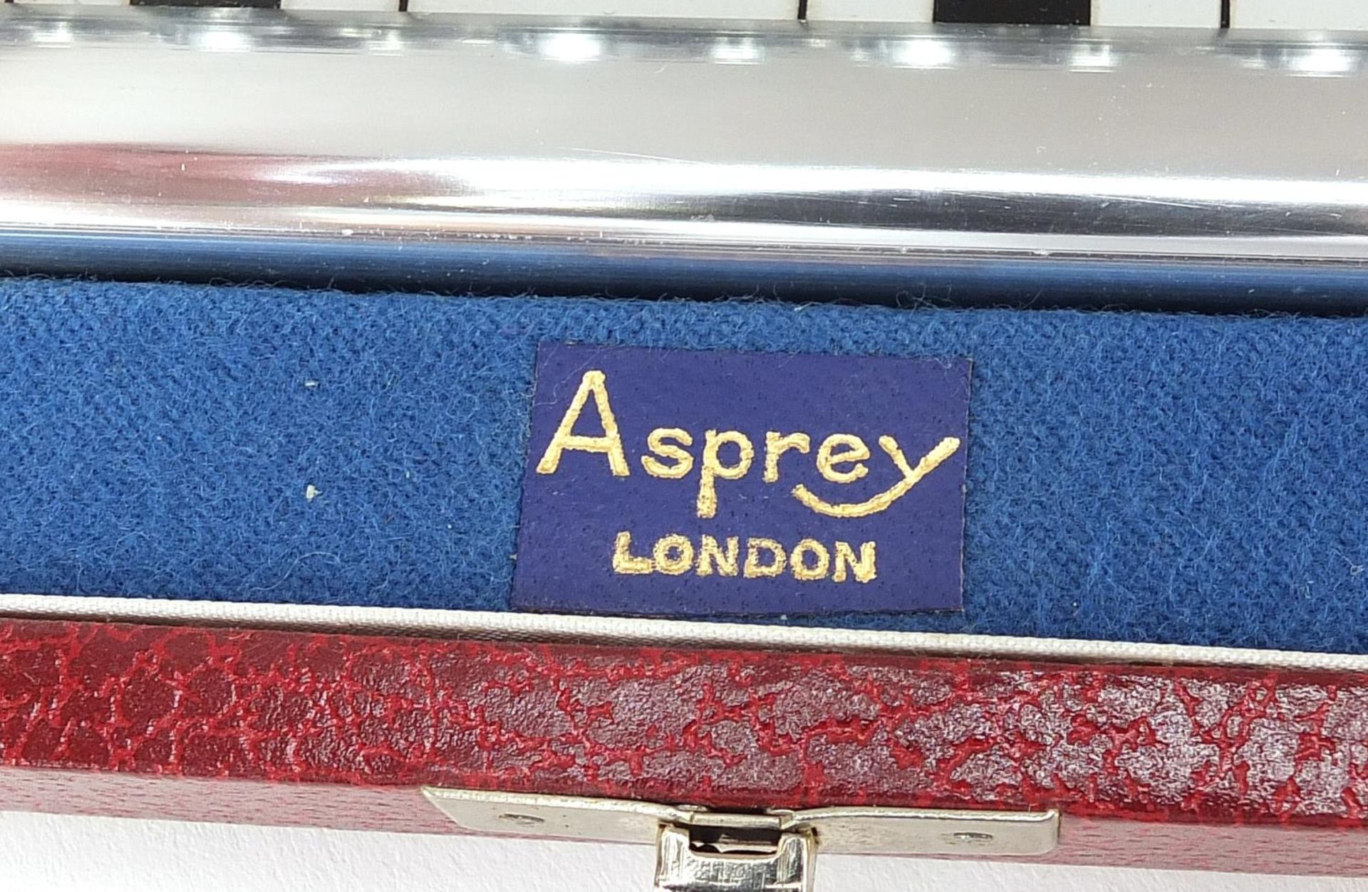 Vintage travelling chess board with fitted silk and velvet lined case, retailed by Asprey of London, - Image 7 of 7