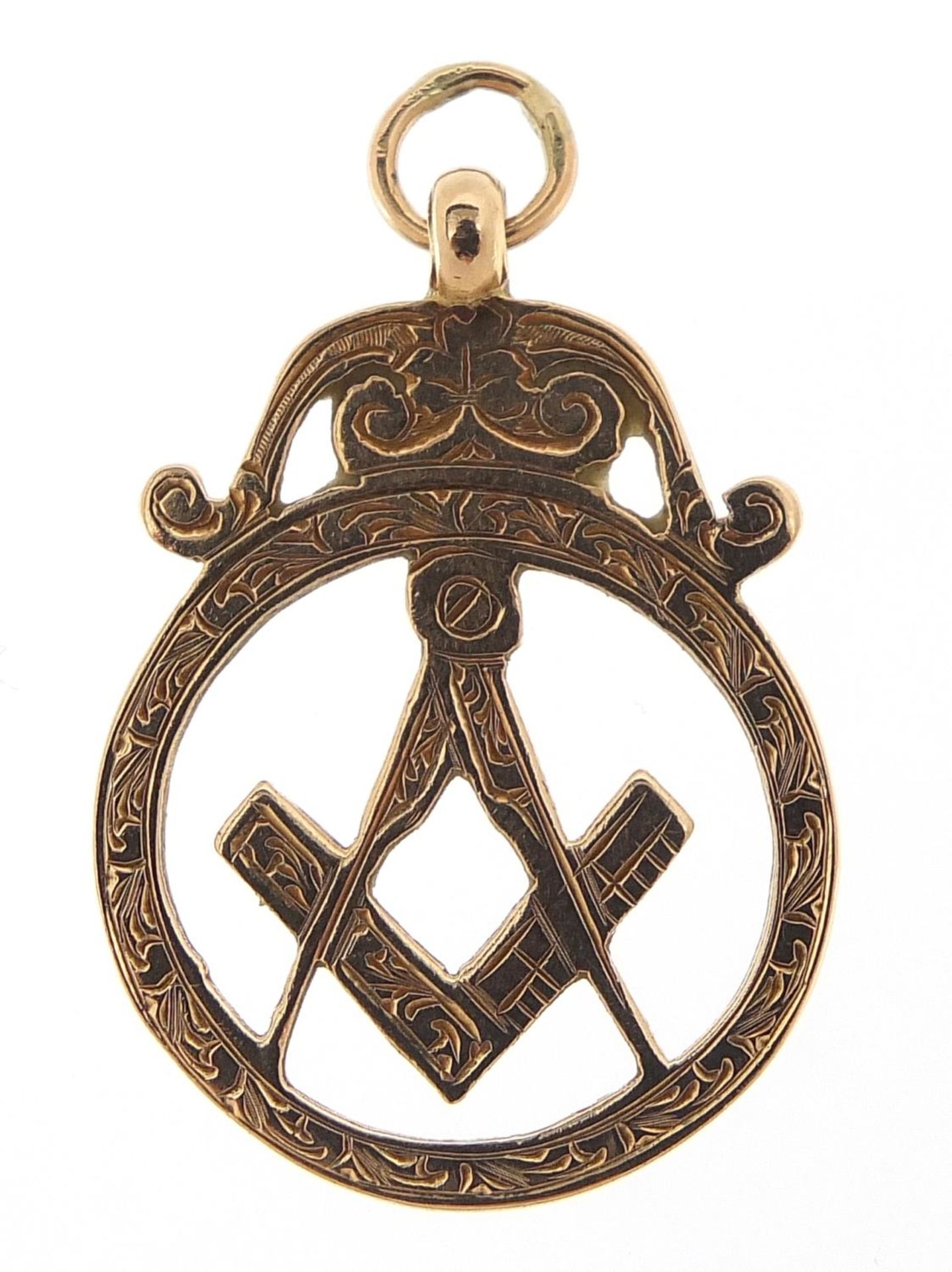 9ct gold masonic pendant, 3.0cm high, 3.8g