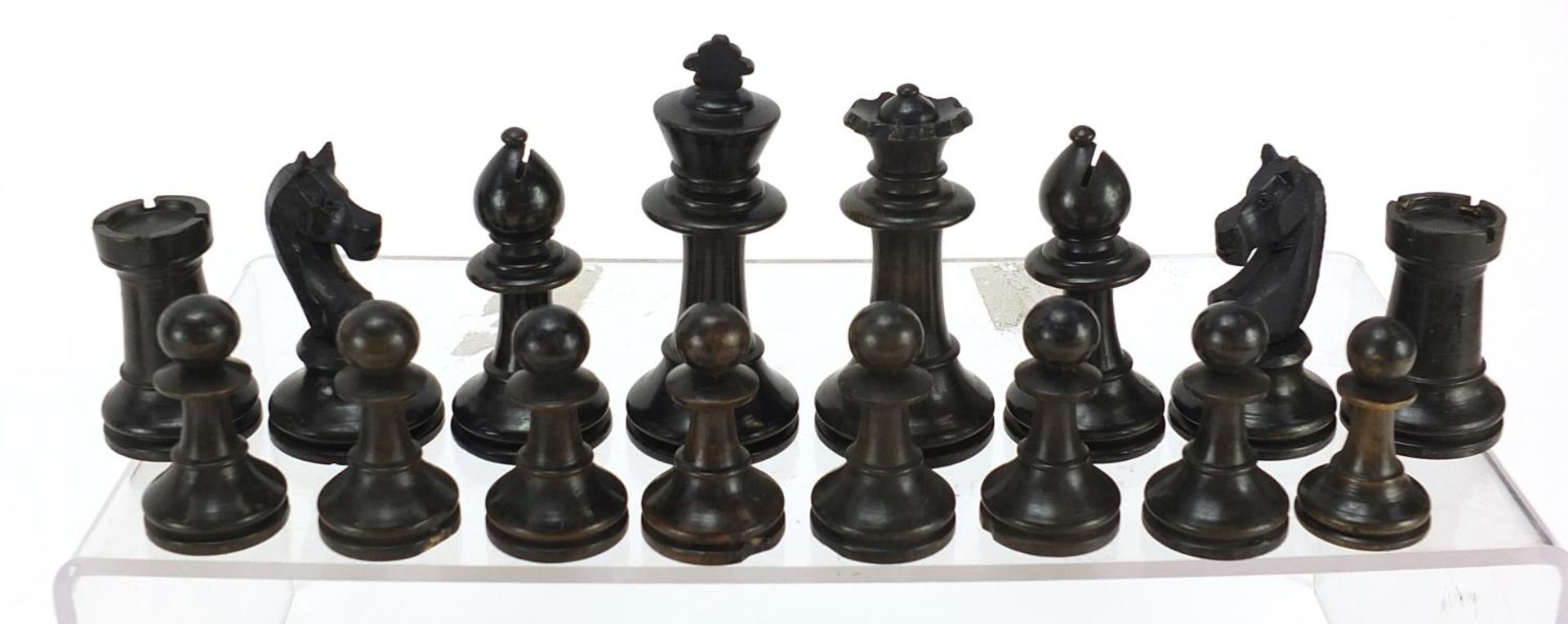 Large Jaques style boxwood and ebony Staunton chess set with mahogany box, the largest pieces each - Image 3 of 7