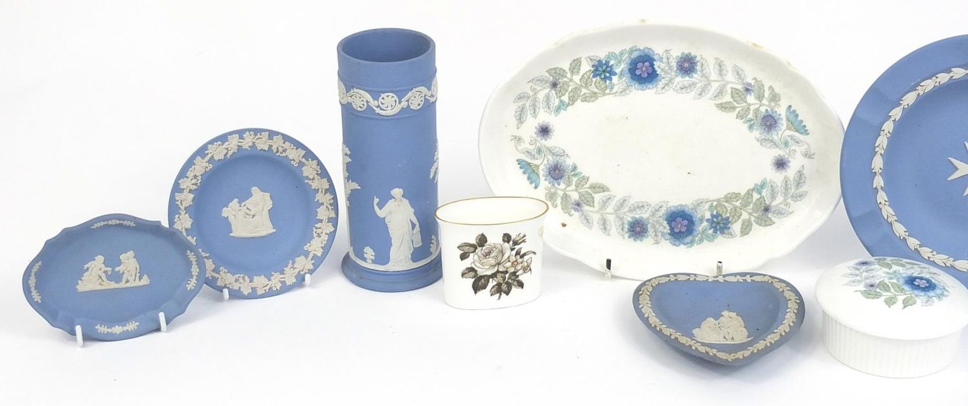 Assorted Wedgwood and Worcester ceramics including blue and white Jasperware vase, plates, pin - Image 2 of 3