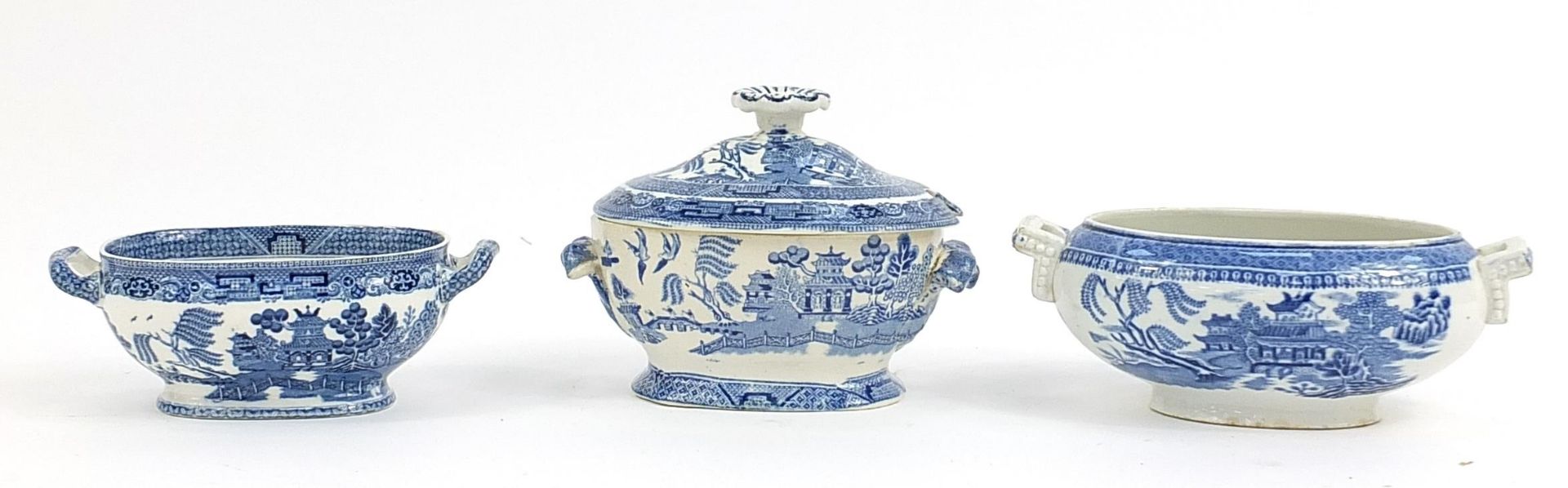 Old blue and white Willow pattern tureens, covers and stands, the largest 20cm wide - Image 2 of 4