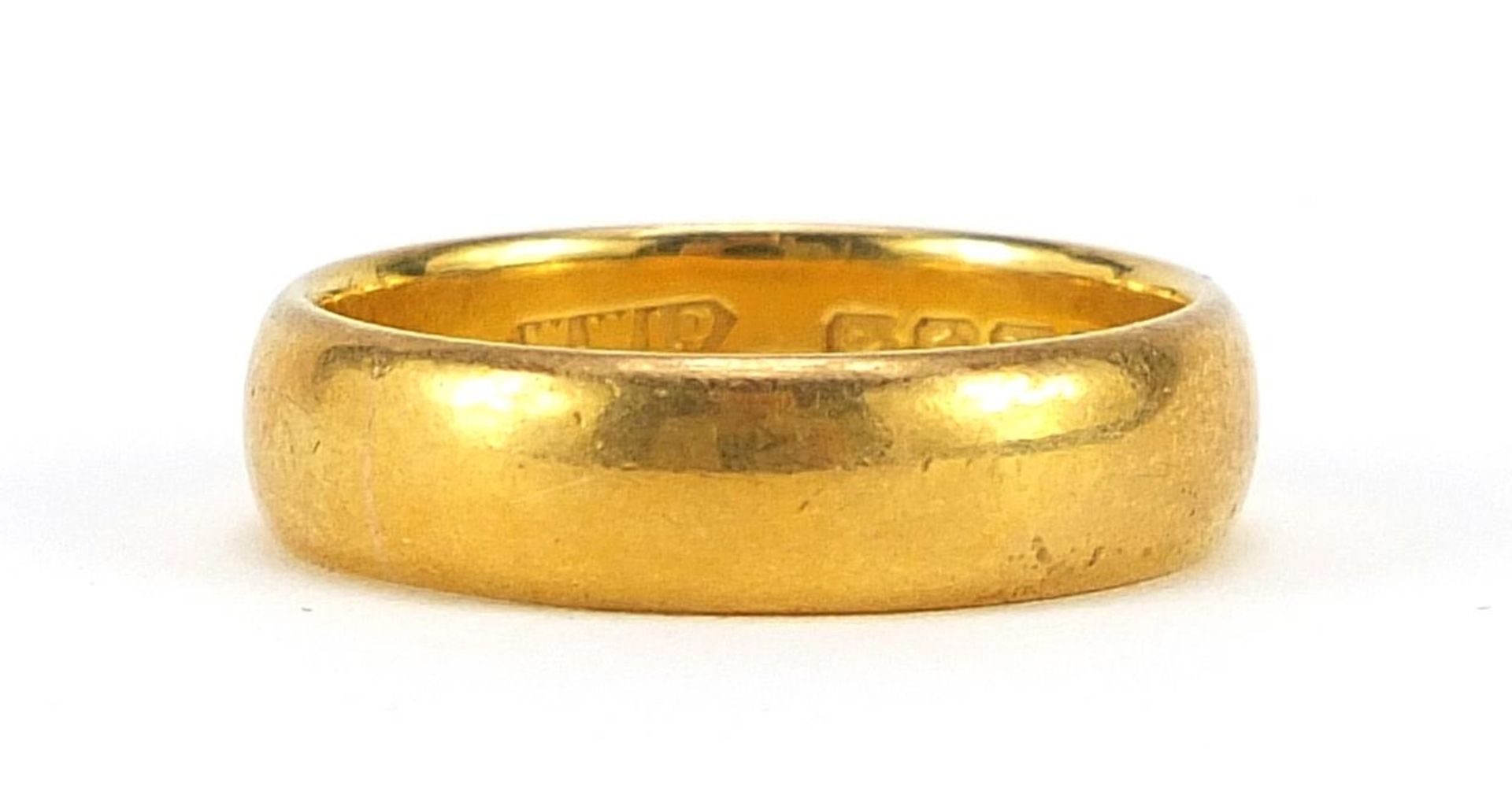 22ct gold wedding band, London 1917, size P, 7.5g - this lot is sold without buyer's premium