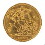 George V 1913 gold half sovereign - this lot is sold without buyer's premium