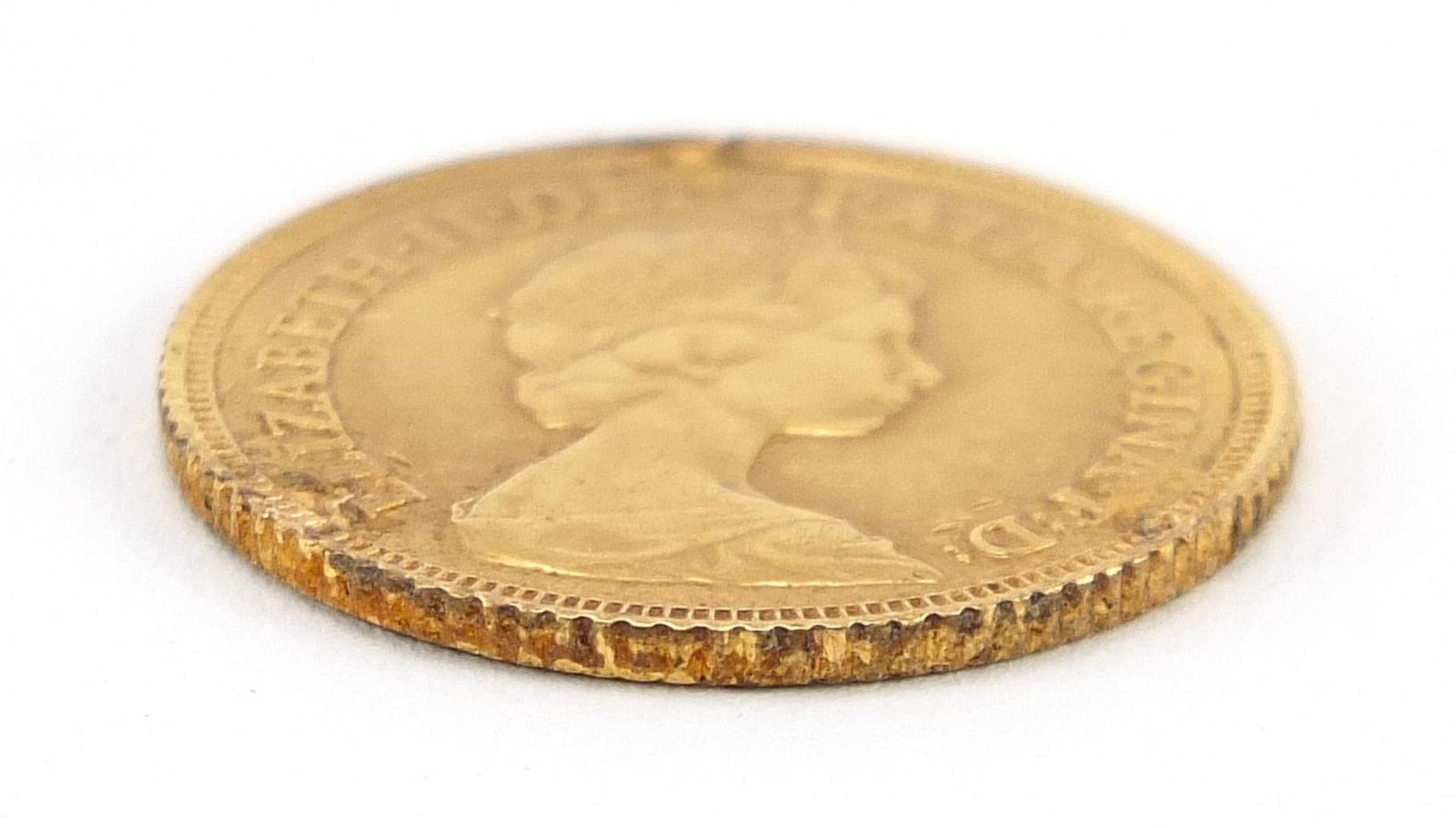 Elizabeth II 1982 gold half sovereign - this lot is sold without buyer's premium - Image 3 of 3