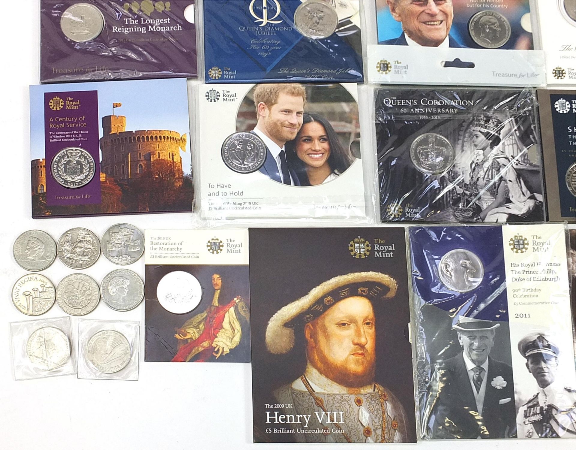 Collection of commemorative coinage, mostly five pound coins, some with covers including Winston - Image 4 of 5