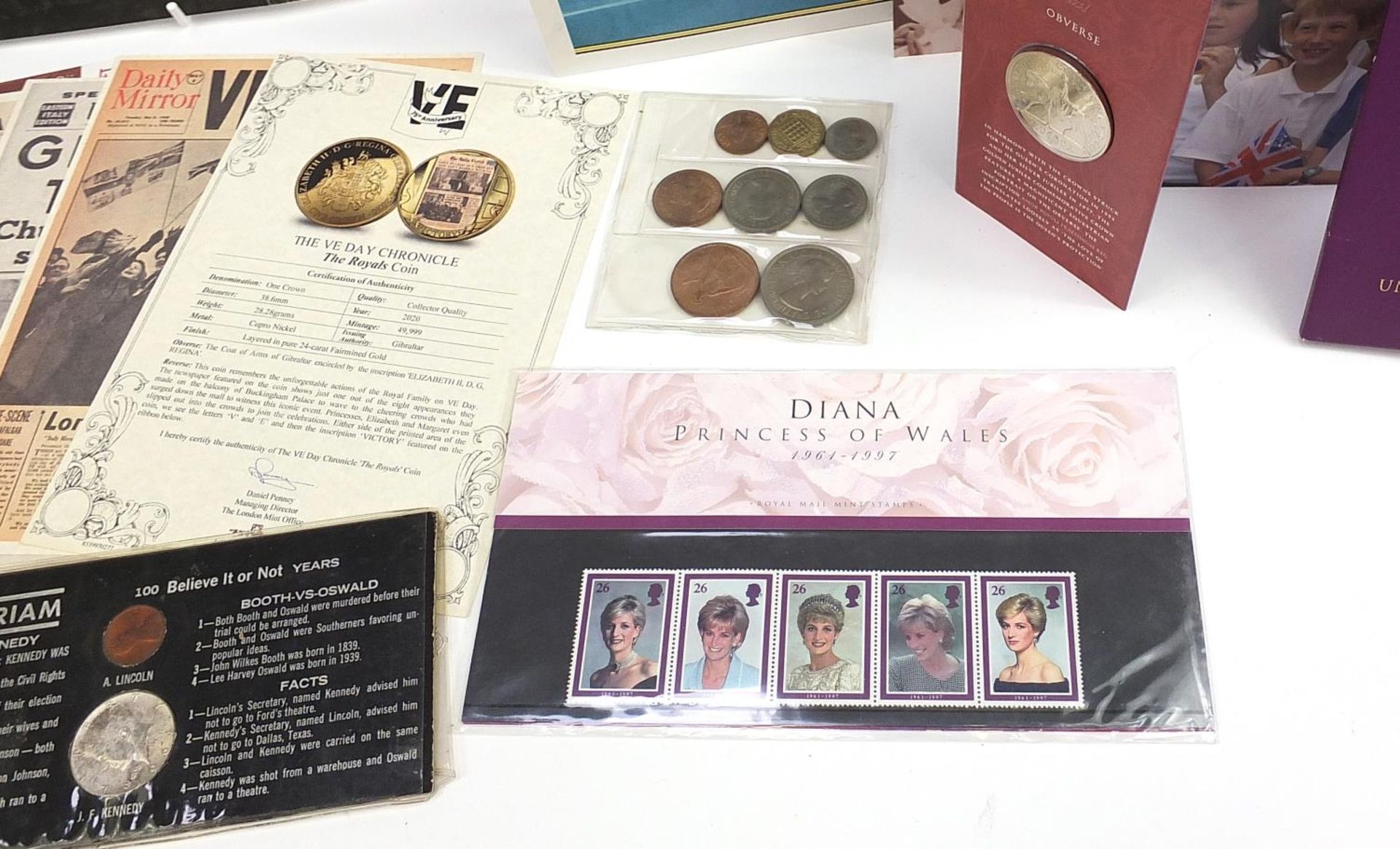 Uncirculated and proof coinage including Royal Canadian Mint 1978 collection United Kingdom - Image 7 of 7