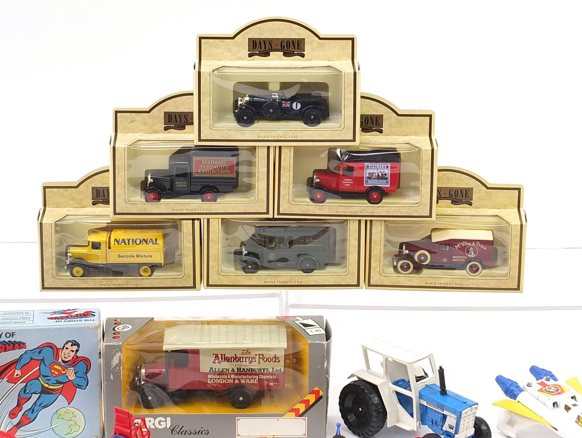 Collection of vintage and later diecast vehicles including Corgi, Matchbox and Dinky - Image 2 of 4