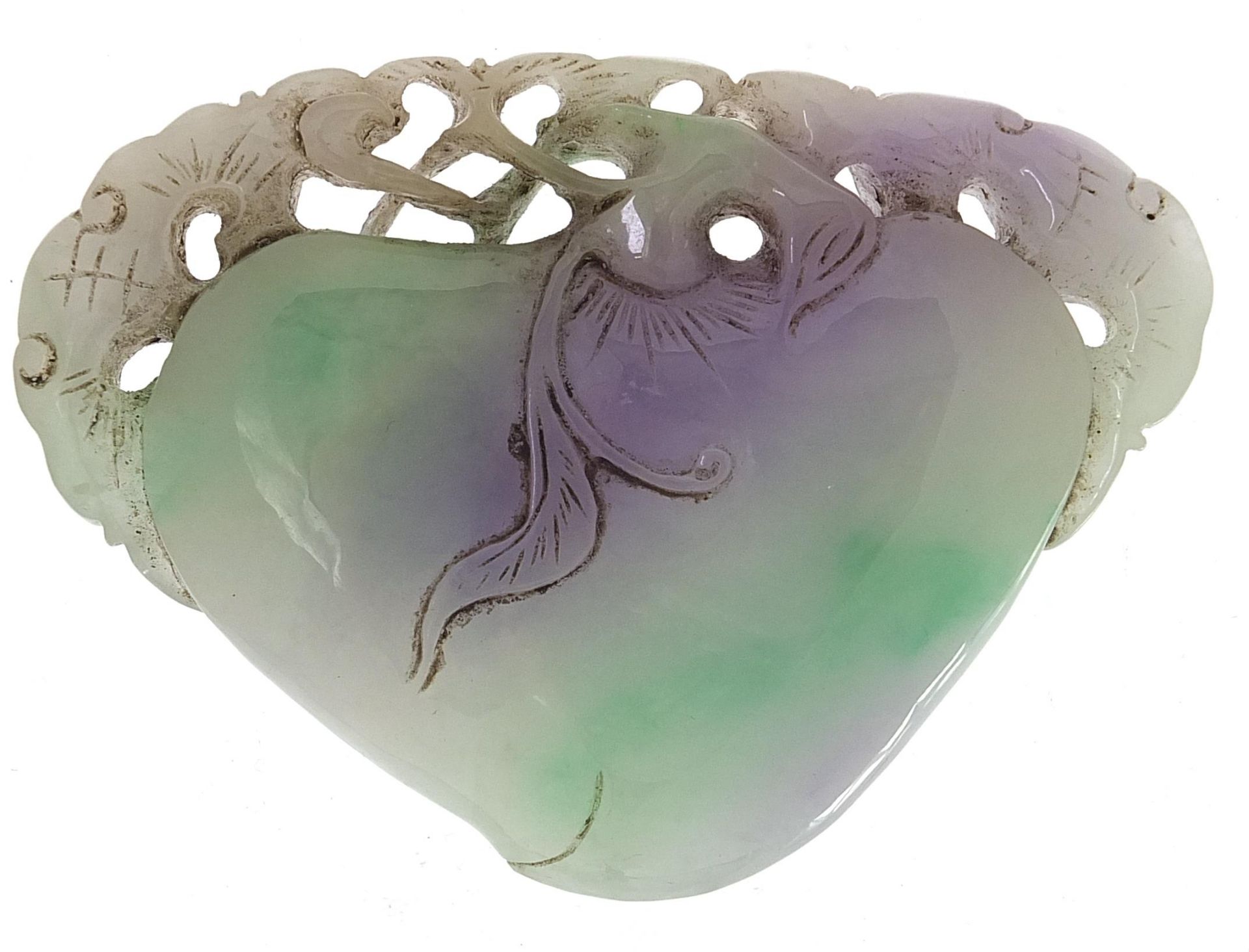 Chinese carved jade stone, 10cm wide - Image 2 of 3