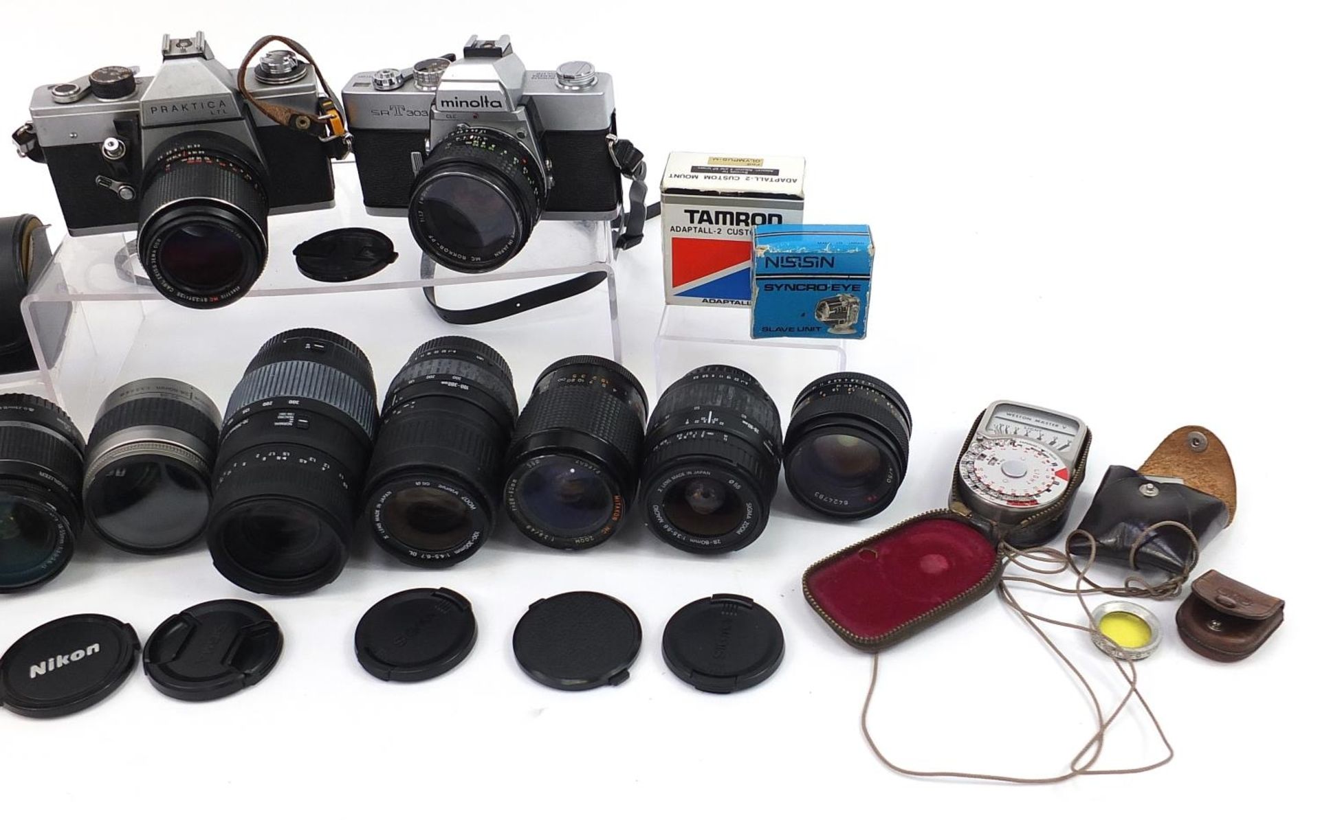 Vintage and later cameras, lenses and accessories including Minolta SRT303, Praktica, Sigma and - Image 3 of 3