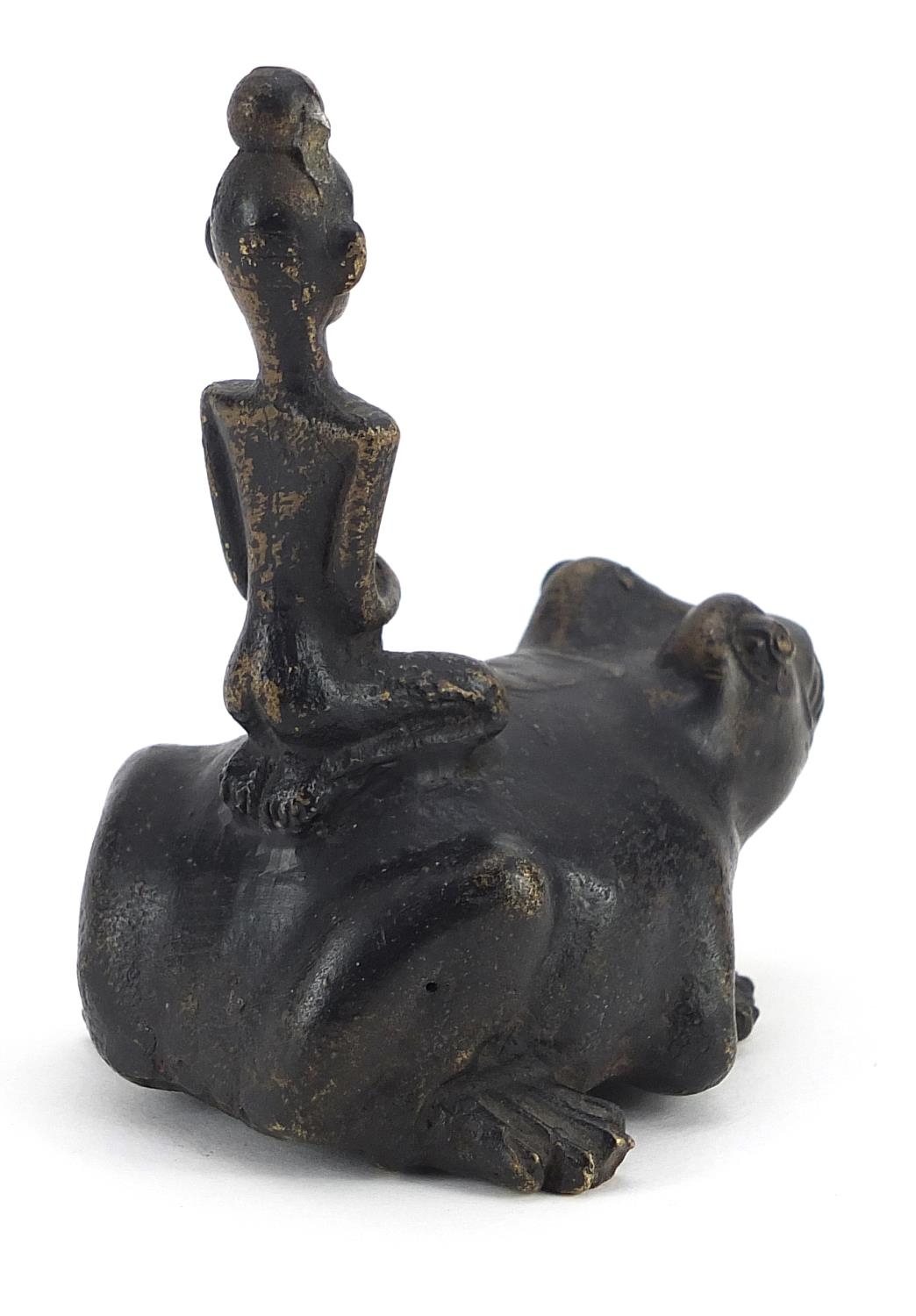 Tribal interest patinated bronze study of a tribesman on frog, 10cm high - Image 2 of 3