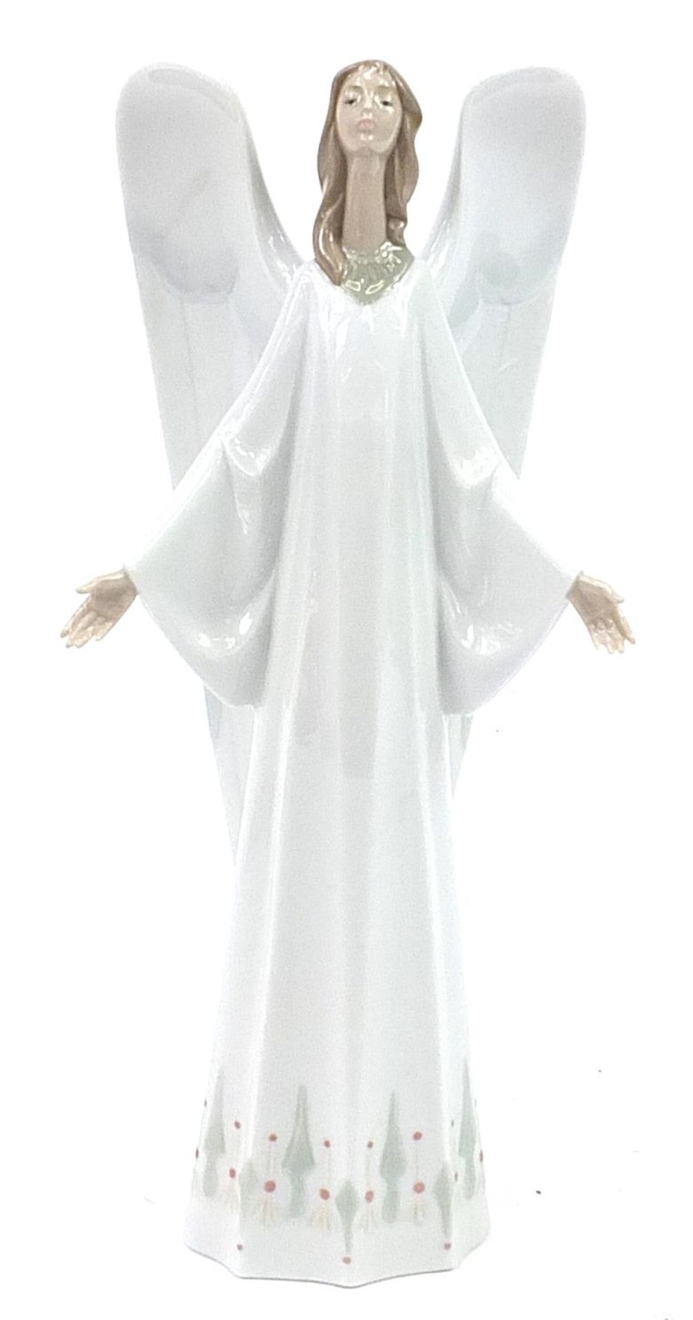 Nao figurine of an angel numbered 1273, with box, 31cm high - Image 2 of 5