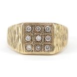 9ct gold cubic zirconia ring with bark design shoulders, size Q, 4.0g