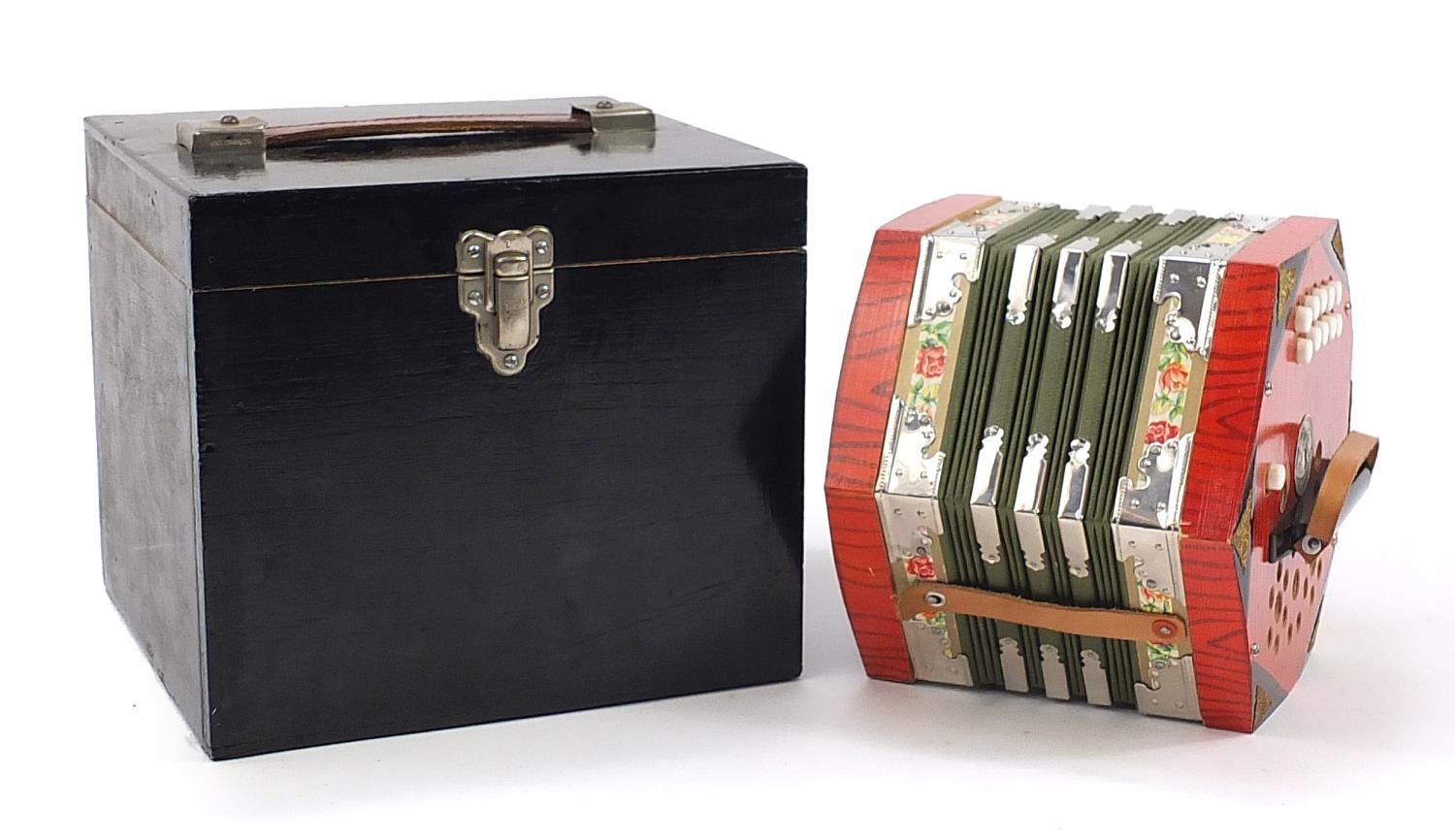 Scholer ten button concertina with pine case, 19cm wide