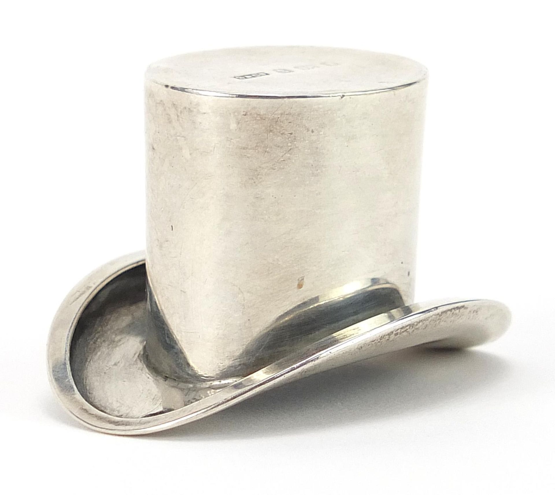 Sydney & Co, Edwardian silver top hat, possibly a pincushion, Birmingham 1910, 5cm wide, 15.0g