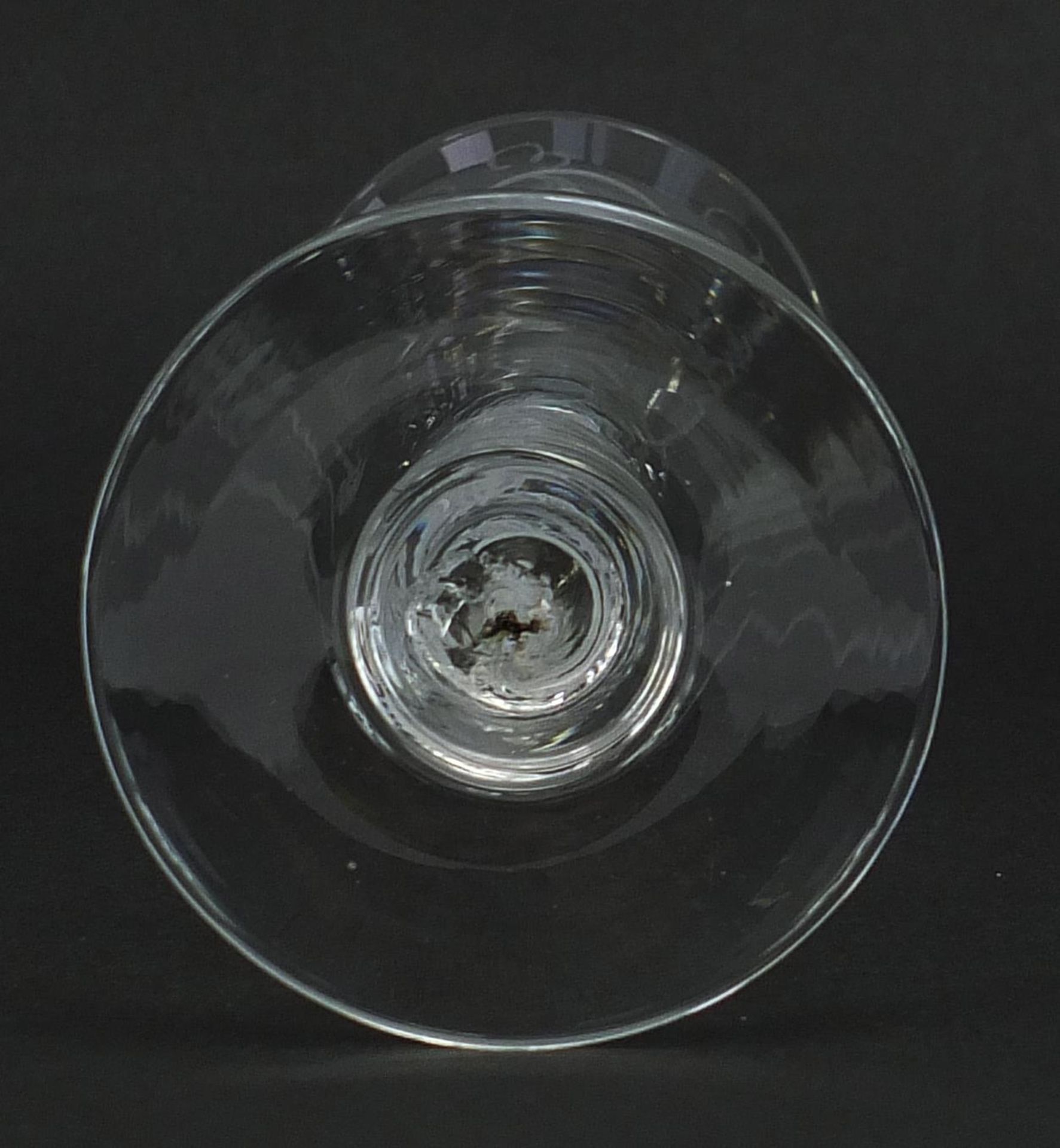 18th century style wine glass with air twist stem and etched bowl, 15.5cm high - Image 3 of 3