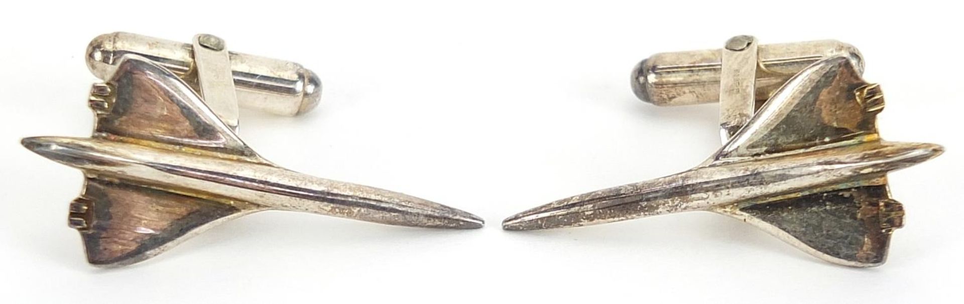 Links of London, pair of silver Concorde cufflinks with cloth pouch, 3.2cm in length, 9.8g - Image 2 of 3