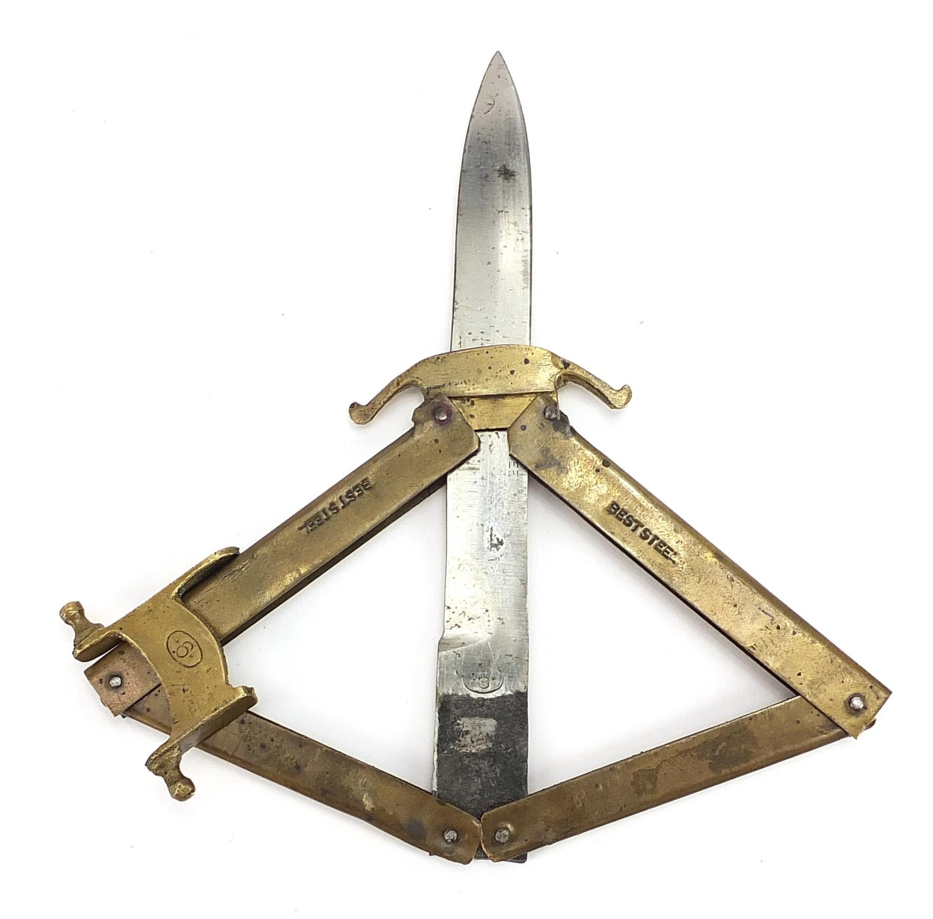 Military interest steel bladed folding knife with brass handle, 24.5cm in length when open - Bild 5 aus 7