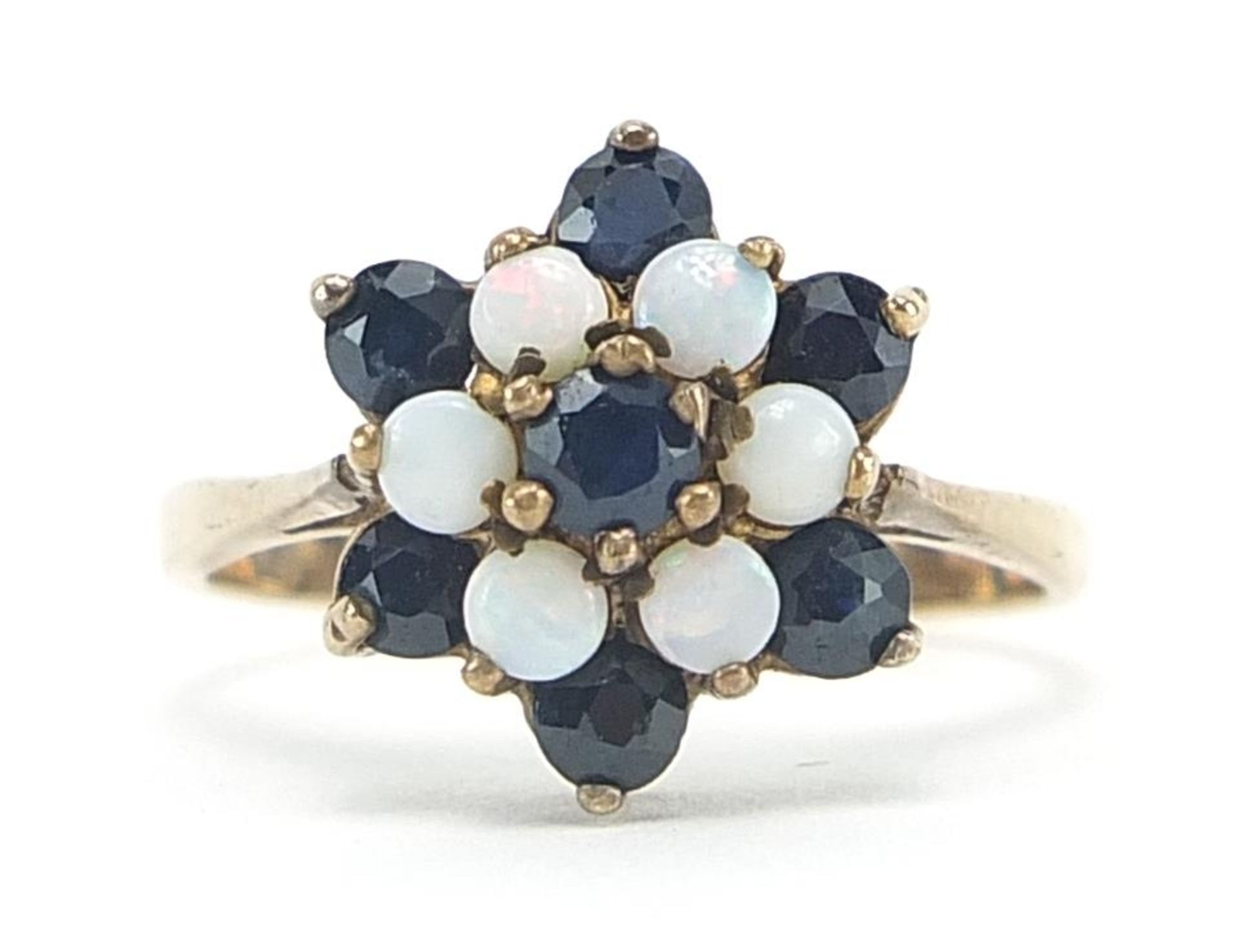 9ct gold garnet five stone ring, size S, 2.9g - Image 4 of 4