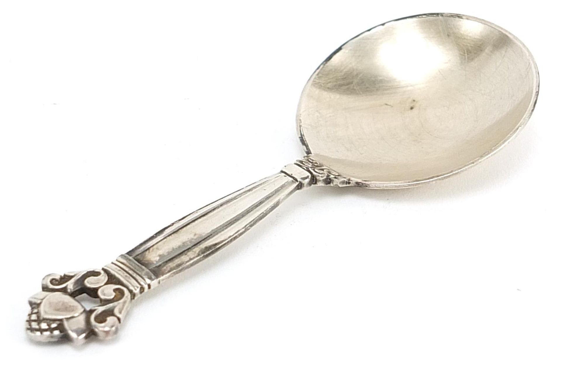 Georg Jensen, Danish silver acorn caddy spoon, London 1948 import marks, 10.5cm in length, 25.2g - Image 2 of 4