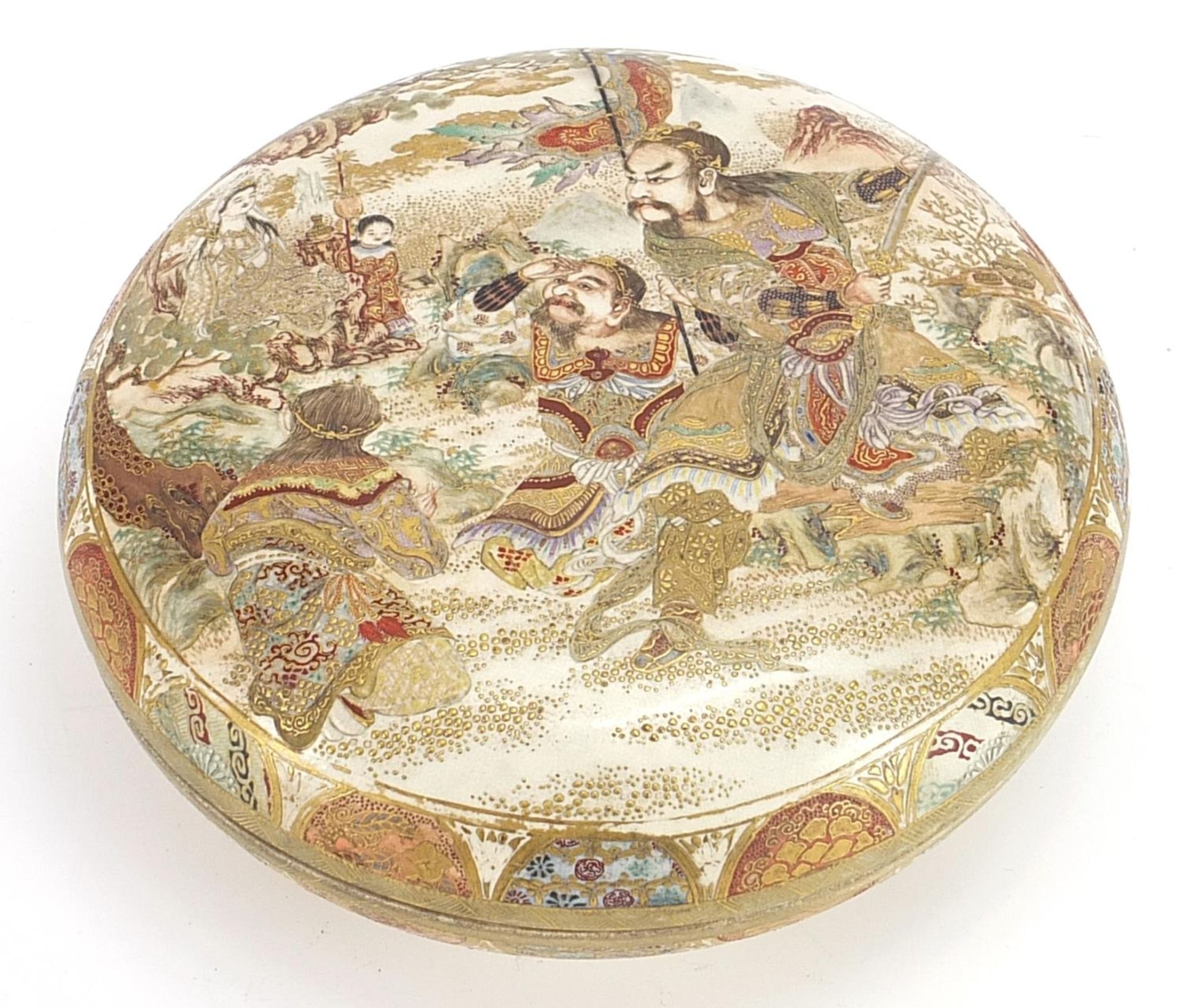 Japanese Satsuma pottery box and cover hand painted with figures and warriors, 17cm in diameter