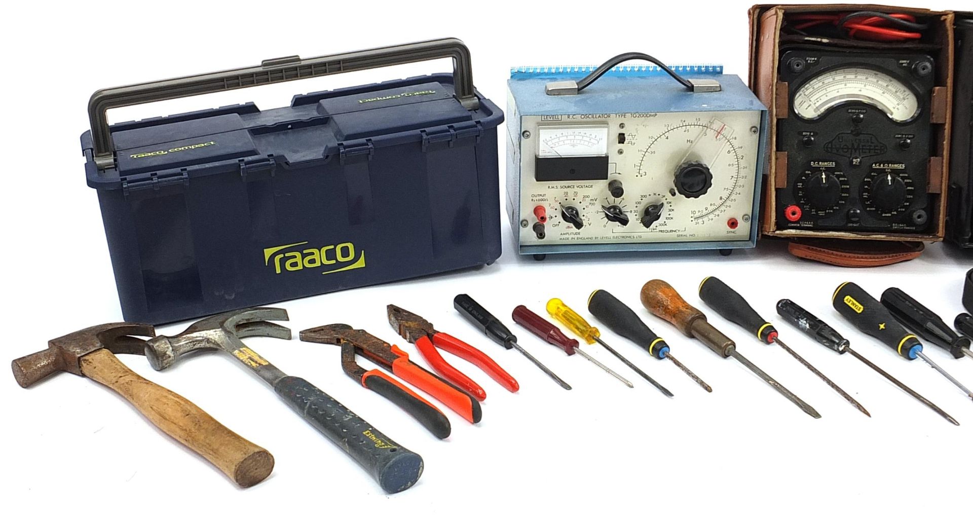 Vintage electrical testing equipment and a selection of tools comprising Levell R C oscillator - Image 2 of 4