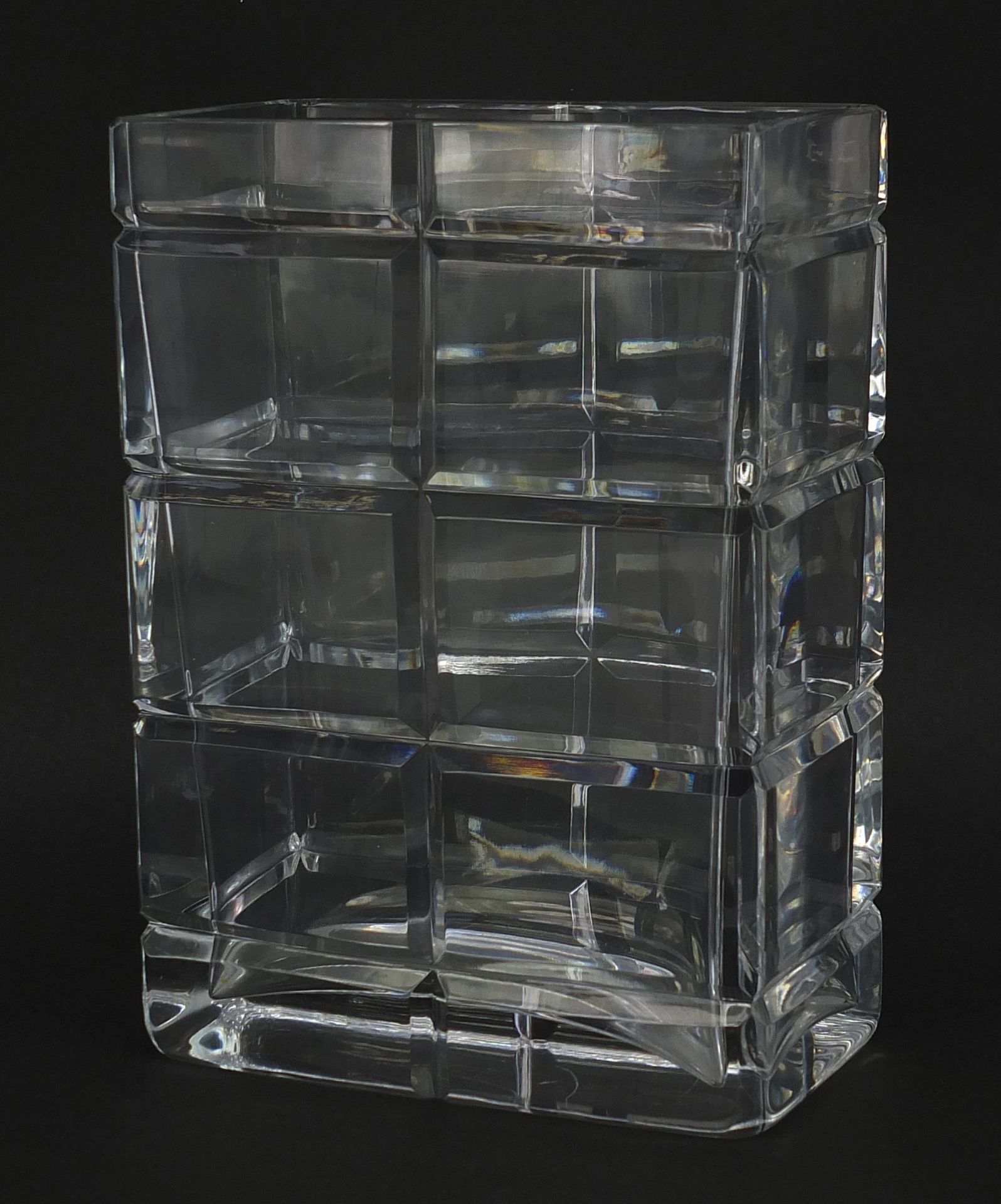 Gun Lindblad for Kosta Boda, Swedish cardinal glass vase, numbered 78025 to the base, 18cm high