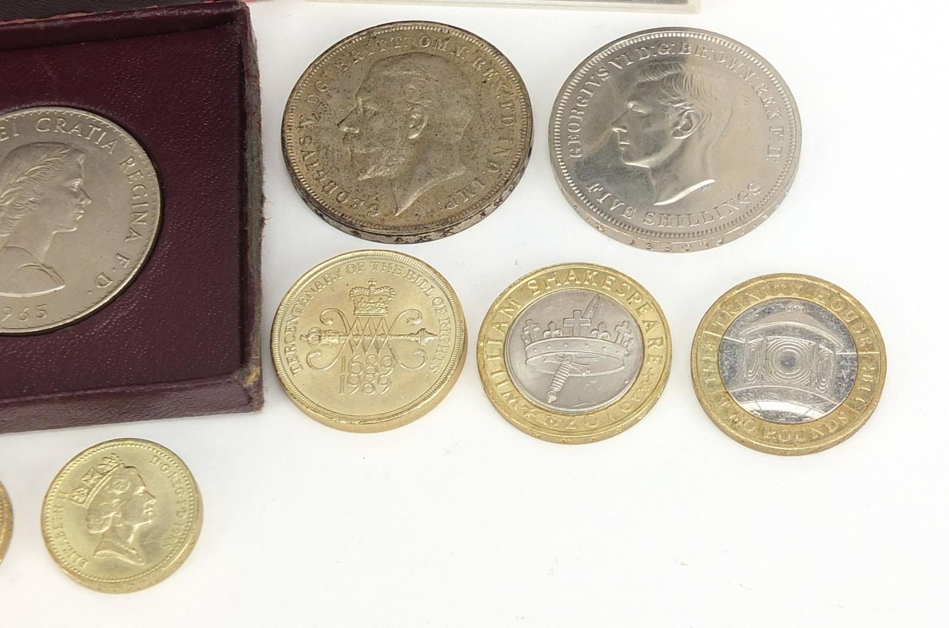 British coinage including 1935 Rocking Horse crown, five pound, two pound and one pound coins - Bild 4 aus 4