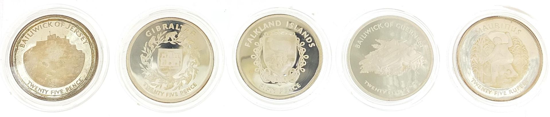 Five commemorative 1977 silver proof coins with cases including Gibraltar twenty five pence - Image 2 of 4