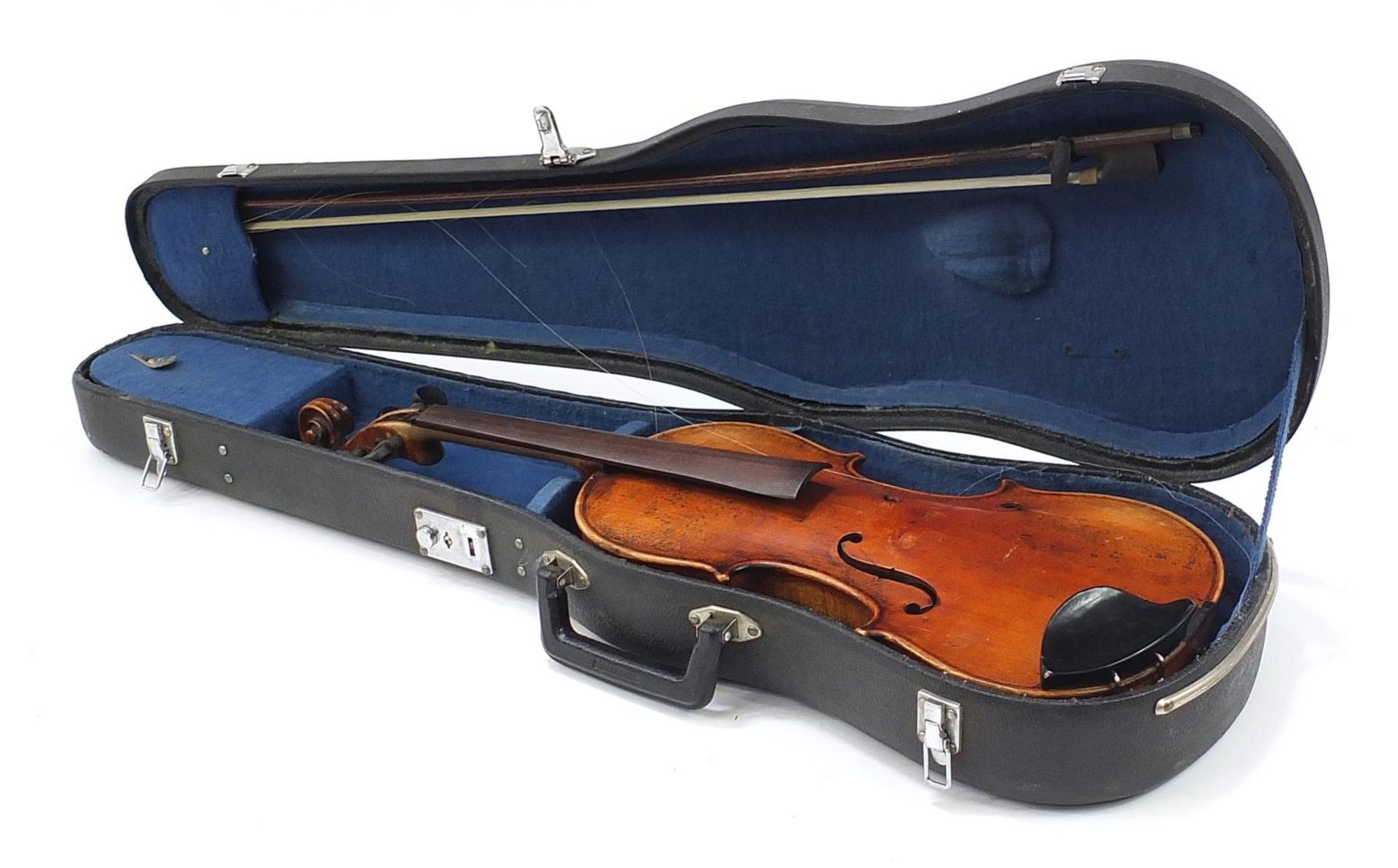 German violin with two piece back, bow and case, the violin bearing a Stradivarius paper label, - Bild 5 aus 6