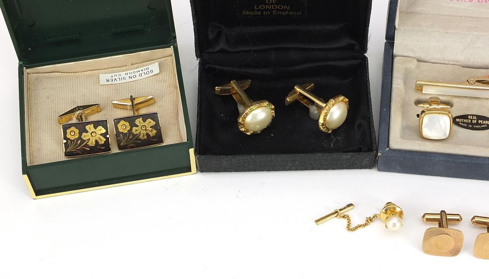 Collection of vintage and later cufflinks and studs - Image 2 of 4