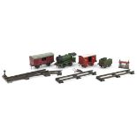 Hornby O gauge tinplate clockwork model railway including type 501 locomotive and tender