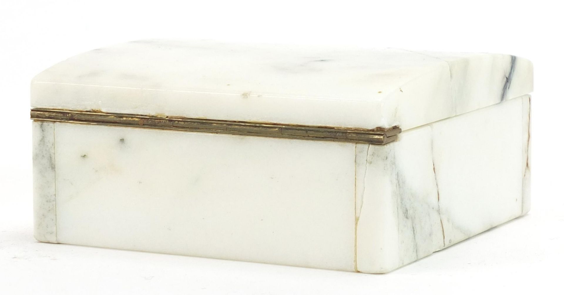 White marble box, the hinged lid with brass plaque engraved Made from the marble taken from the - Bild 4 aus 5