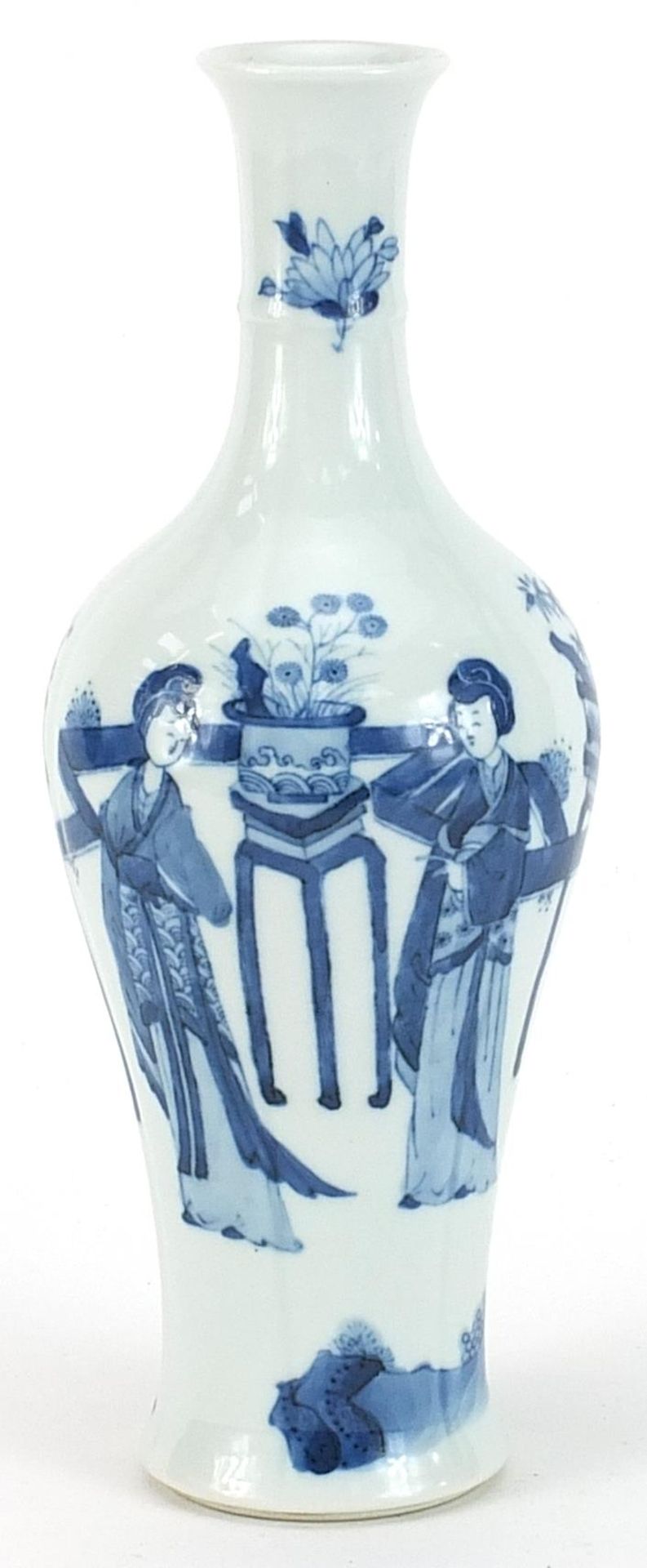 Chinese blue and white porcelain vase hand painted with figures in a palace setting, six figure