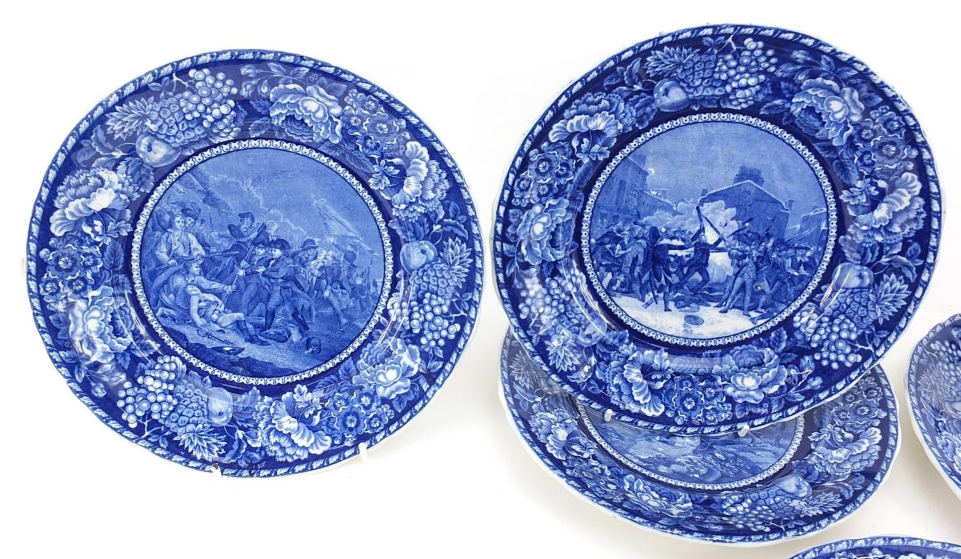 Seven American interest War of Independence blue and white plates including Molly Pitcher at - Bild 2 aus 5