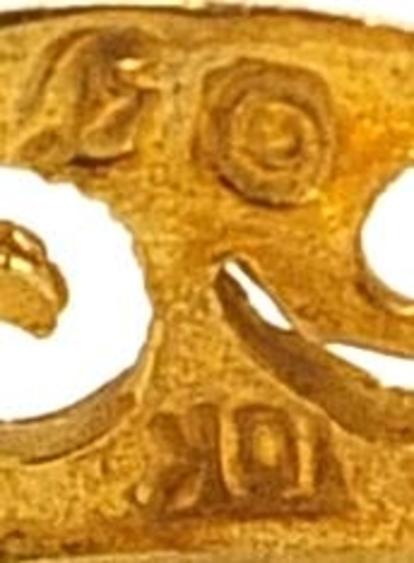 Black Hills, pair of 10k gold three tone grapevine hoop earrings, 1.5cm in diameter, 3.5g - Image 3 of 3