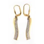 Pair of 9ct two tone gold drop earrings, 3.9cm high, 1.5g