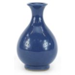 Chinese porcelain vase having a blue glaze, 13.5cm high