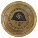 Military interest brass travelling compass, 7.5cm in diameter