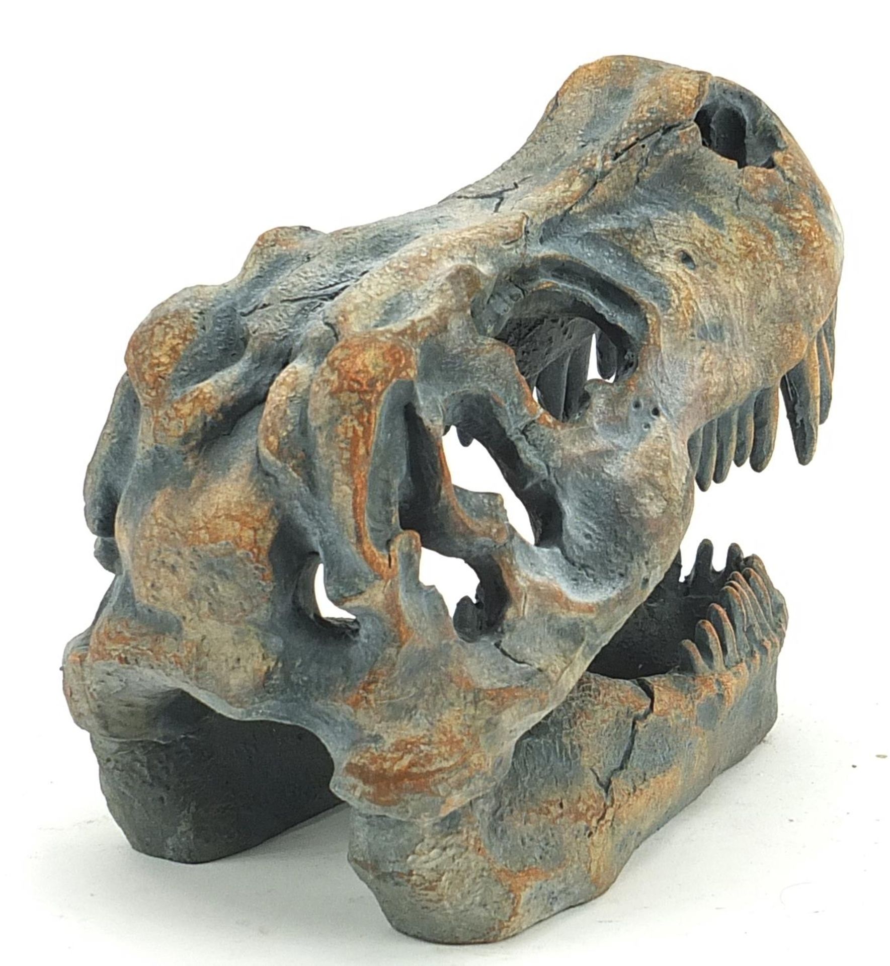 Decorative tyrannosaurus rex model skull, 18cm in length - Image 2 of 3