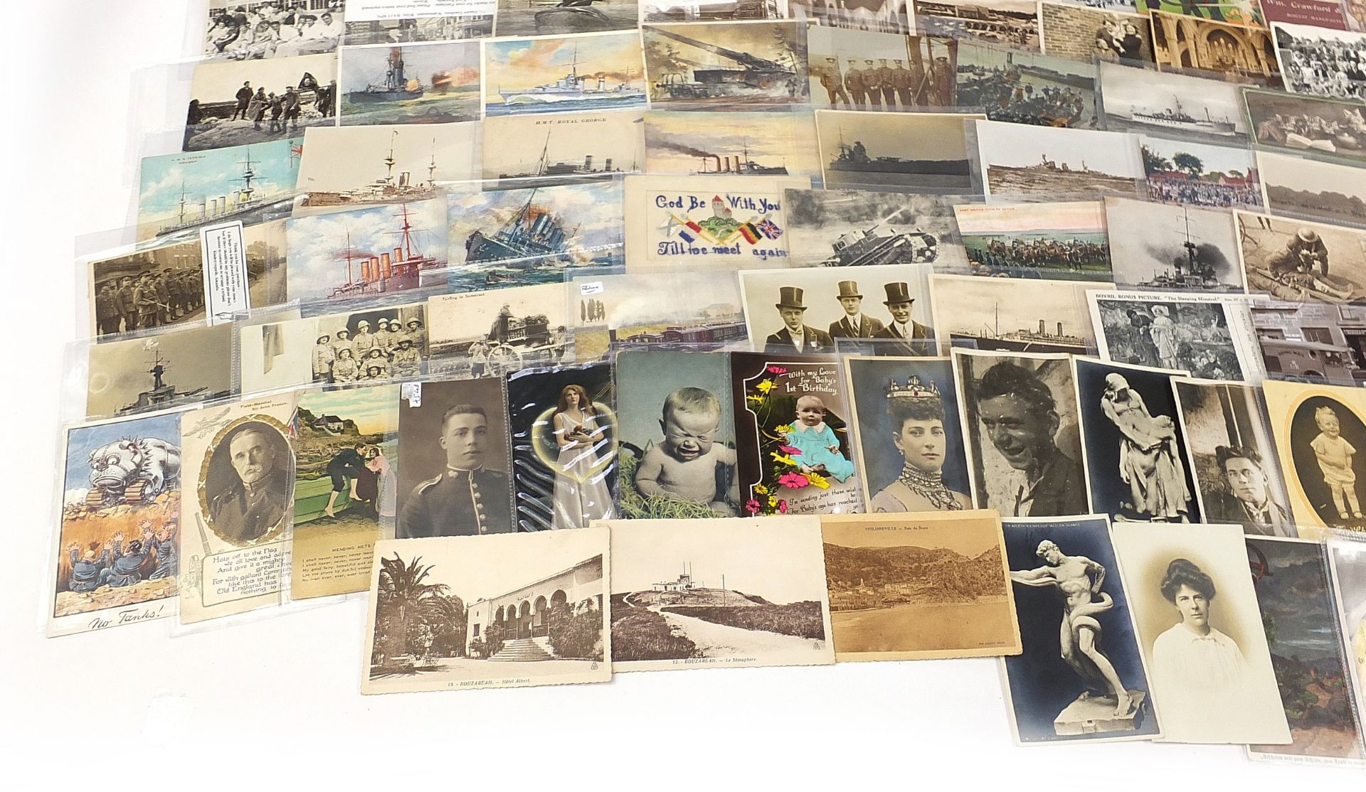 Collection of Edwardian and later postcards, some photographic views including military and shipping - Bild 7 aus 11