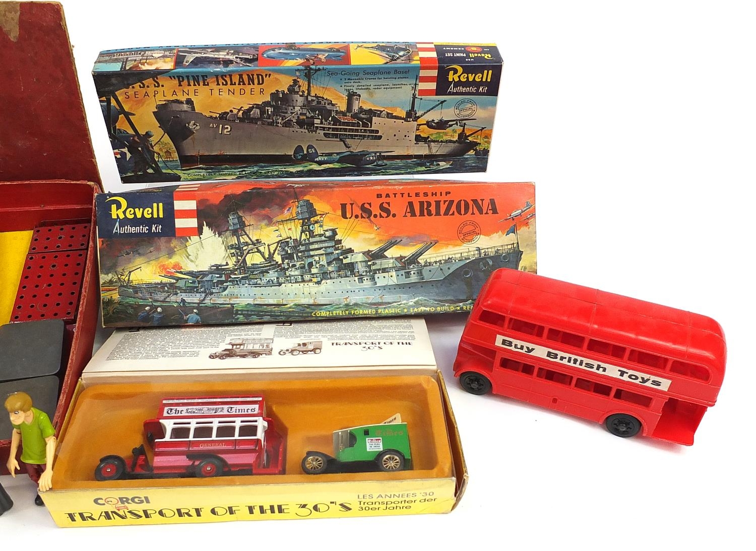 Vintage and later toys including Revell model ship kits, Star Wars figures and diecast vehicles - Image 4 of 4