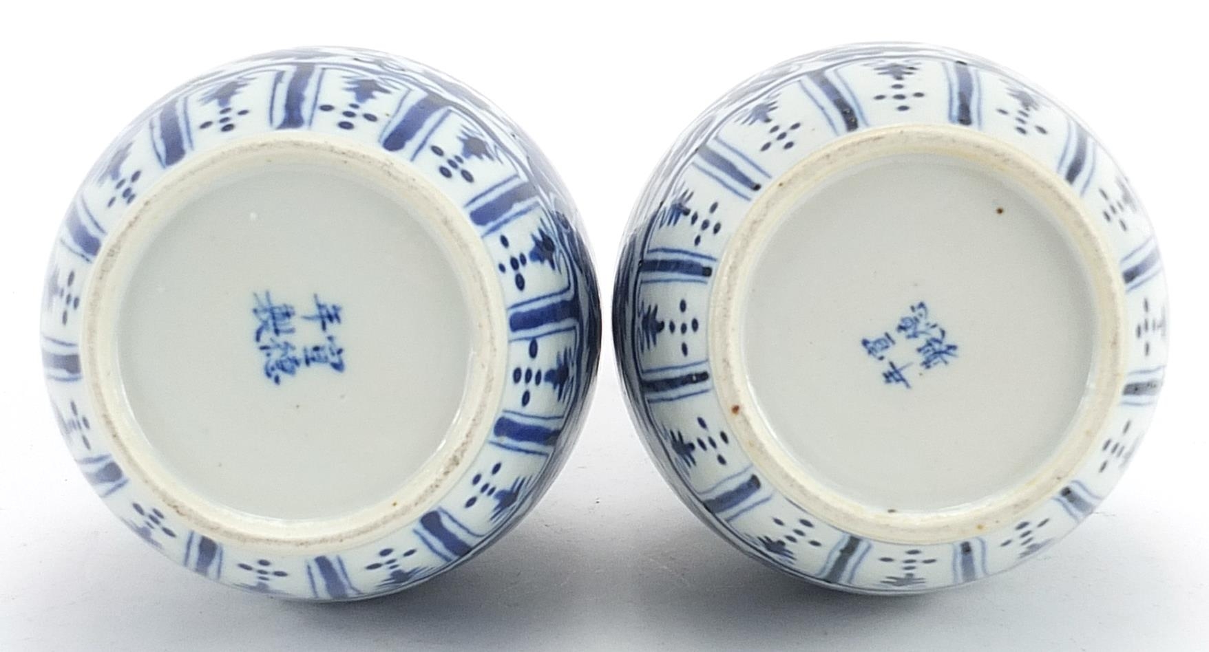 Pair of Chinese blue and white porcelain vases hand painted with flowers, four figure character - Bild 3 aus 3