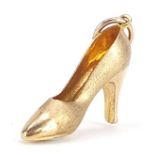 9ct gold high heeled shoe charm, 2.2cm wide, 0.9g