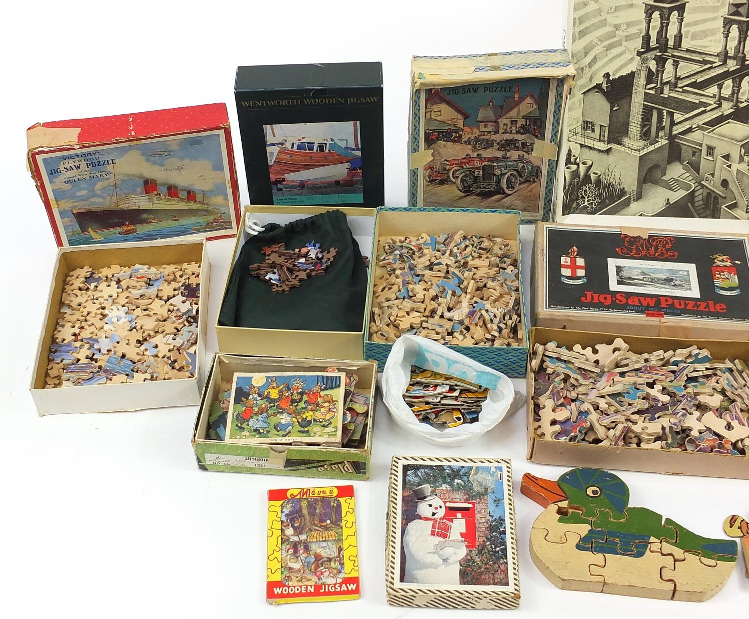Collection of vintage and later wooden jigsaw puzzles, mostly with boxes - Image 2 of 3