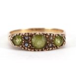 9ct gold peridot and seed pearl ring, size M, 2.0g